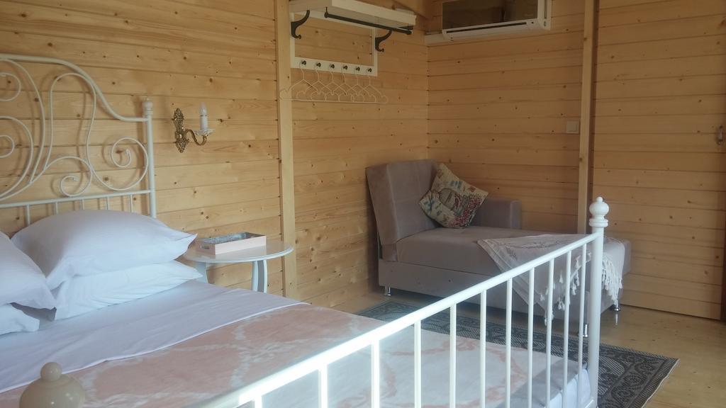 Liberta Guesthouse Seferihisar Chambre photo